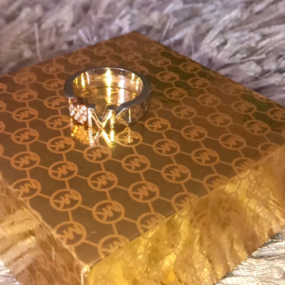 Michael kors mk silver tone brass ring with faux diamond accent